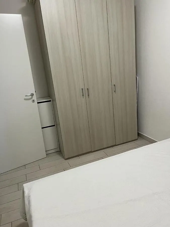 Isola Rossa Appartamenti Superior 0*, איזולה רוסה